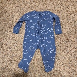 Old Navy Blue Cloud Pattern Kids Footie